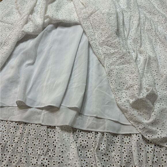 Alice + Olivia Lyndon Tiered Maxi Dress Cross Front Halter Eyelet Lace Open Back - Picture 14 of 14